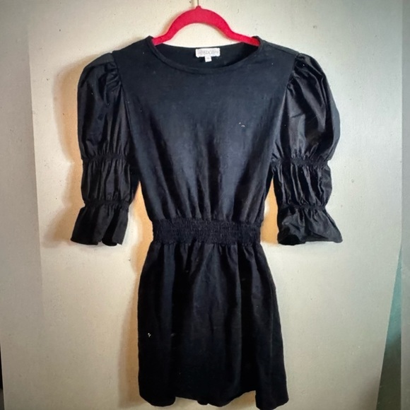 sedge Dresses & Skirts - S’edge Puff Sleeve Dress